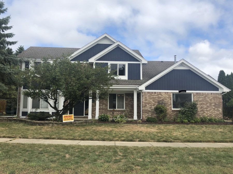 Front View of New Exterior Paint Preview Image 1