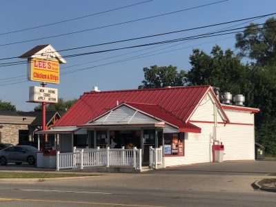Lees Chicken - comm restaurant painted red and white