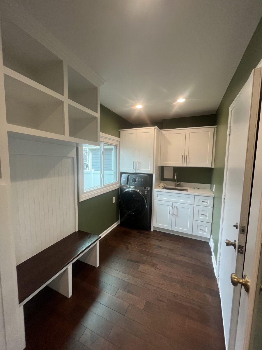 Laundry Room Painting