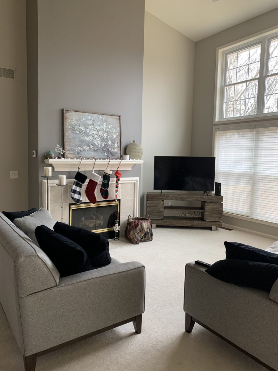 Living Room Preview Image 3