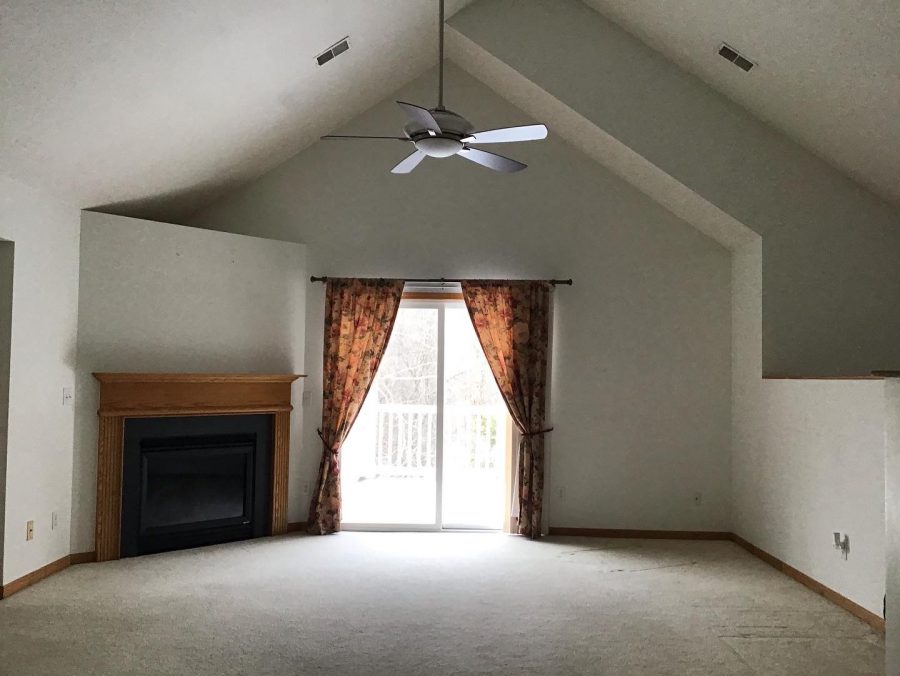 living room before Preview Image 2