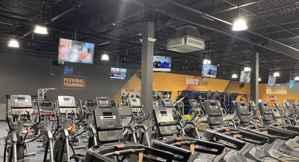 Crunch Fitness in East Meadow, NY