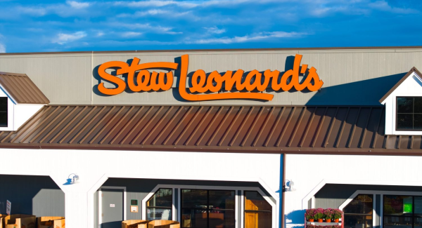 Stew Leonard’s Plaza in East Meadow, NY
