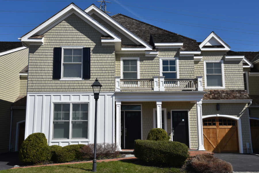After Commercial Painting Condo in Southampton Preview Image 1