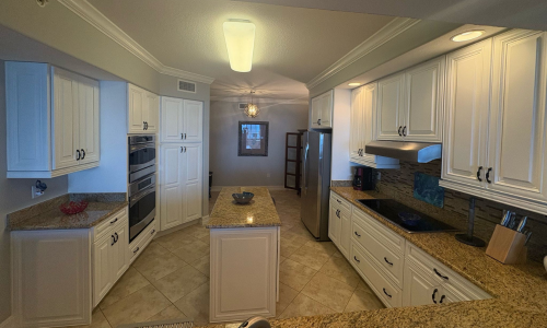 Full Kitchen Cabinets