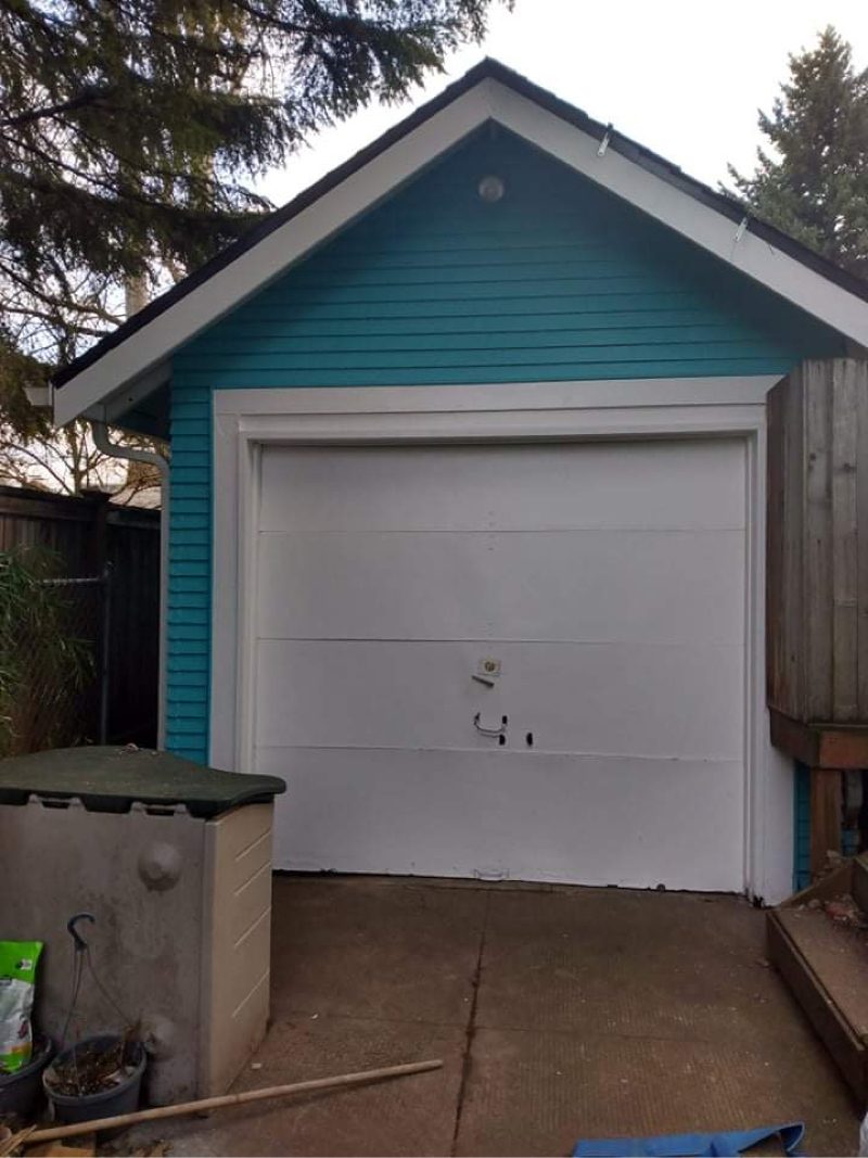 kenton home after paint job turquoise Preview Image 2