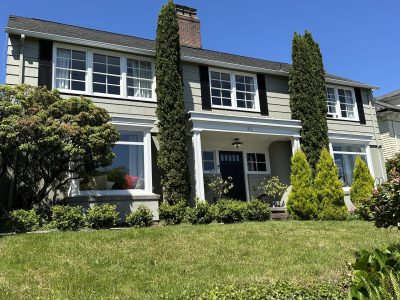Kings Heights Neighborhood Home Exterior Paint Job