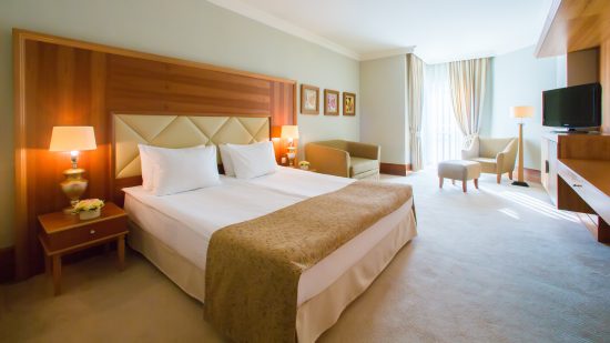 best commercial painters for hotels