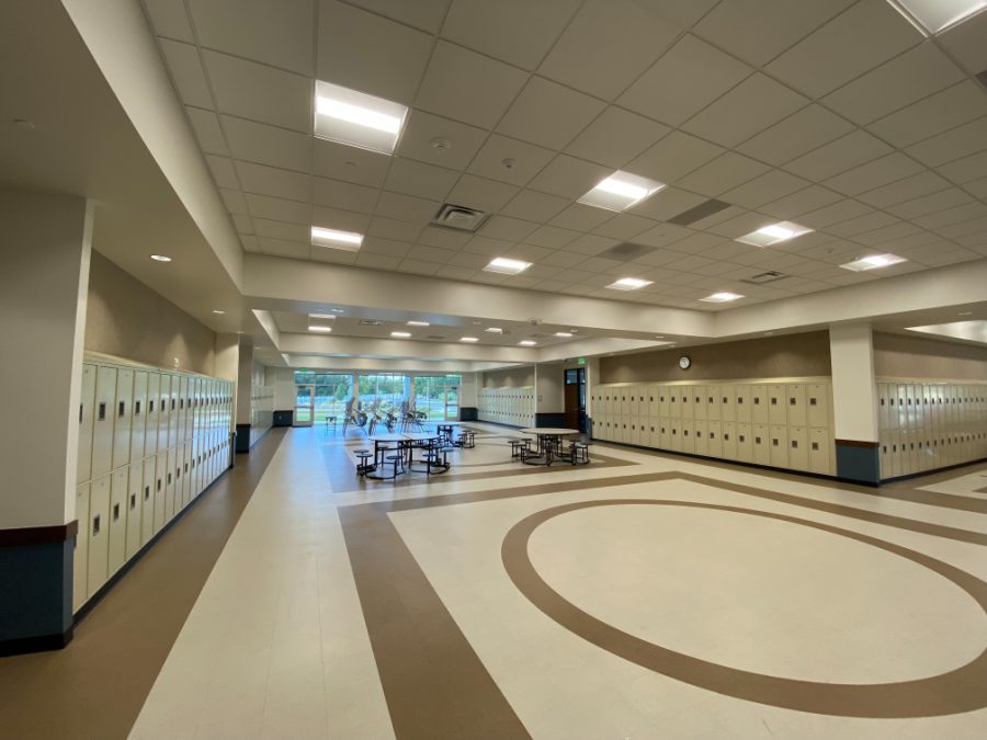 American Heritage School - main hall Preview Image 10