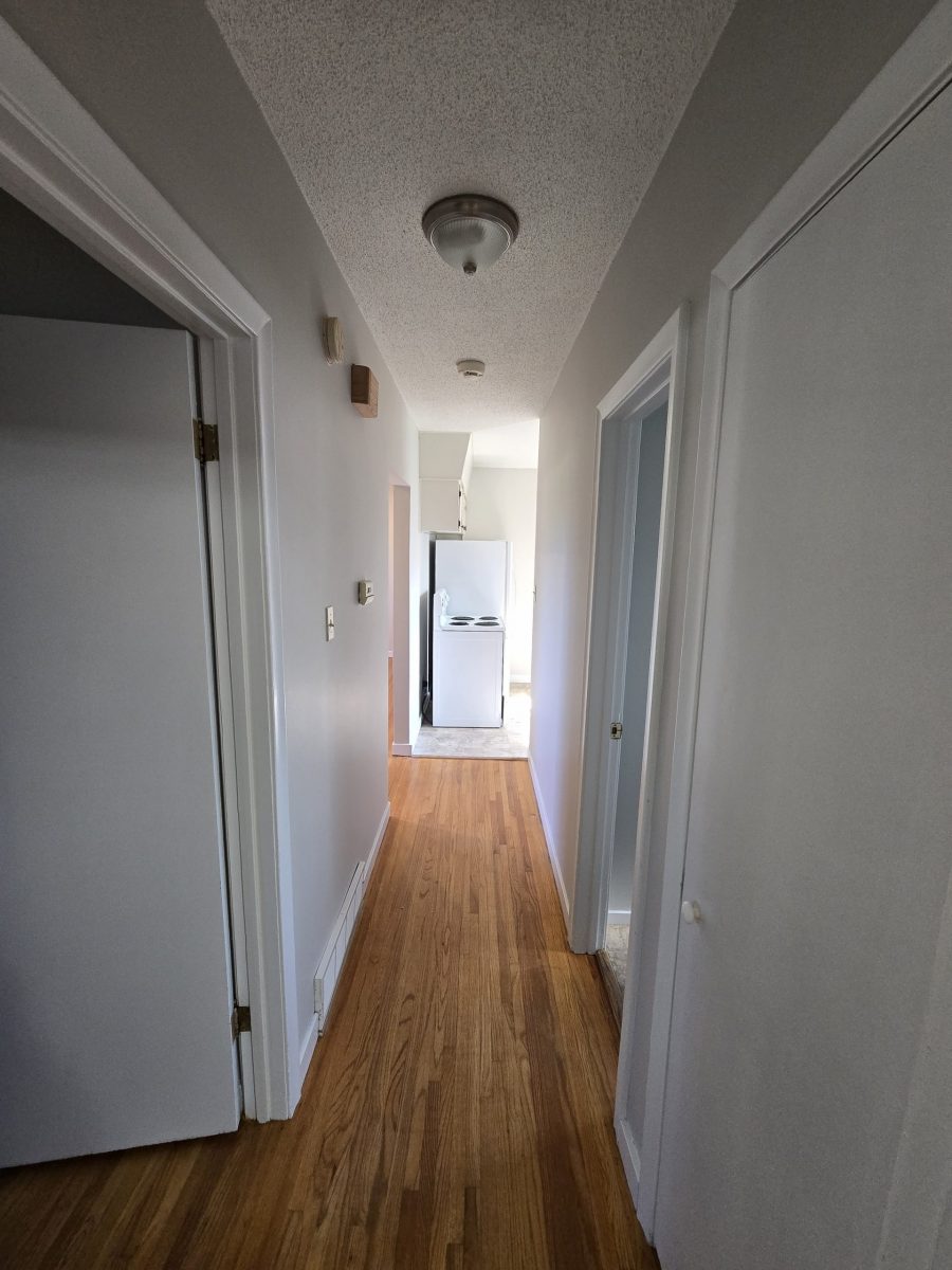 home hallway Preview Image 1