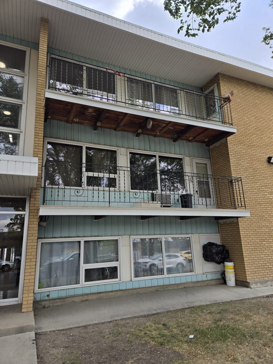 repainted apartment exterior Preview Image 1