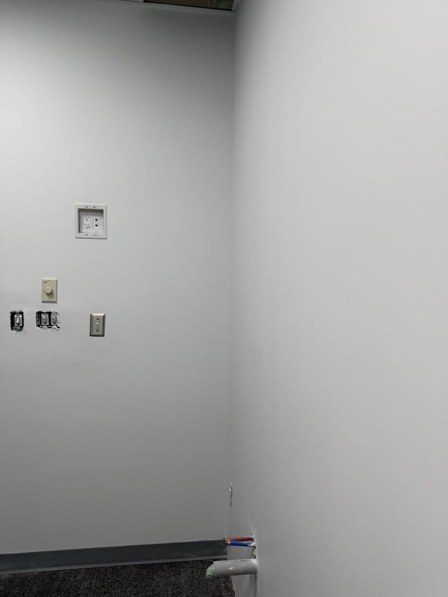 white interior wall Preview Image 6