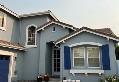 residential exterior of blue stucco in sparks nevada