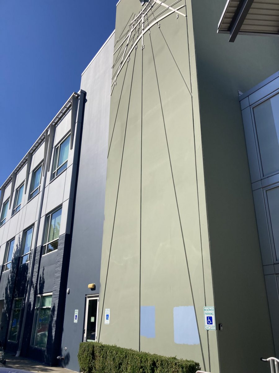 exterior wall of commercial building Preview Image 3