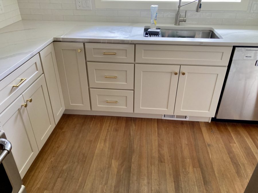 kitchen counter and cabinets Preview Image 1