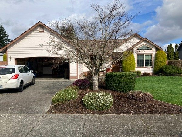 front exterior of house with white siding Preview Image 3