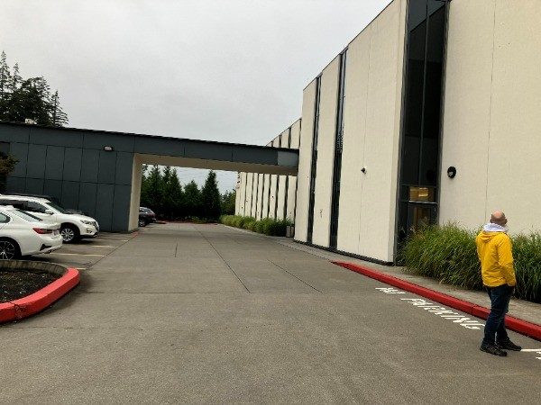 rear side of medical building Preview Image 6