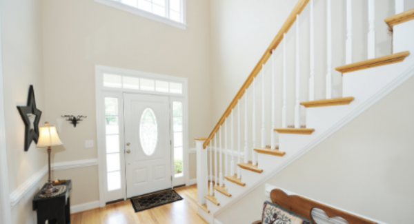 How to Optimize Your Entryway With Fresh Paint and Decor