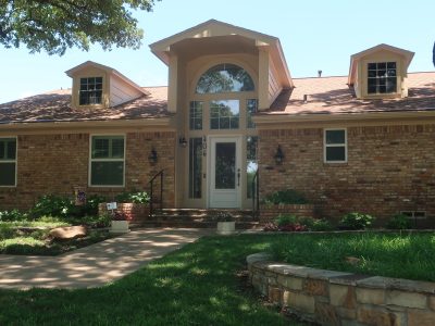 Older ranch style brick house in Canyon Creek Richardson