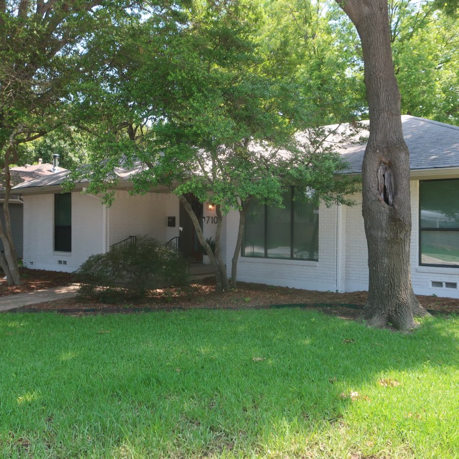 Brick Ranch House in Dallas, Lake Highlands Preview Image 2