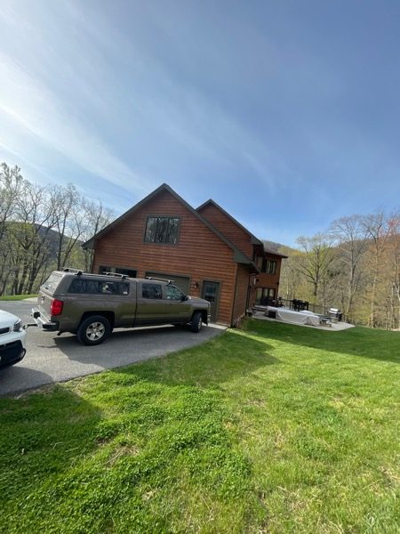 residential garage exterior before painting Preview Image 9