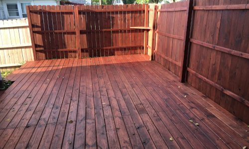 clear-stain-deck-staining