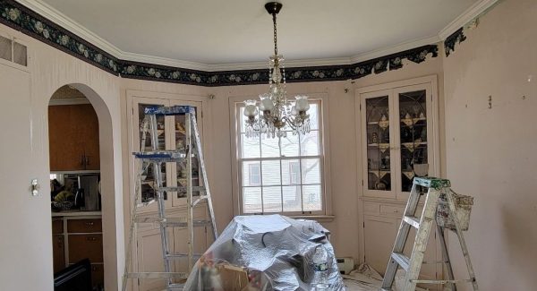 Wallpaper Removal Case Study During Photo