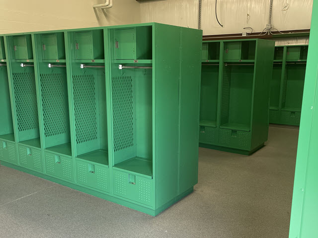 photo of roswell high school locker rooms after being repainted