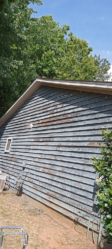 photo of cedar exterior in alpharetta before being repainted