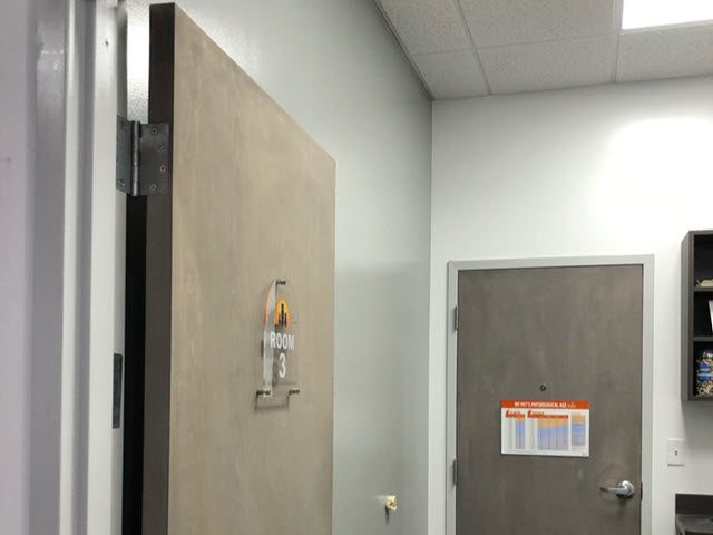 east roswell vet hospital - repainted interior walls Preview Image 2