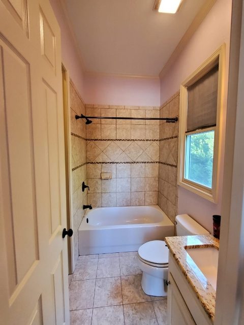 photo of repainted bathroom in marietta georgia Preview Image 1