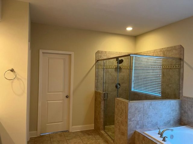 photo of repainted bathroom in alpharetta Preview Image 8