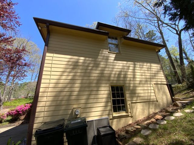 photo of home in marietta before being repainted Preview Image 5