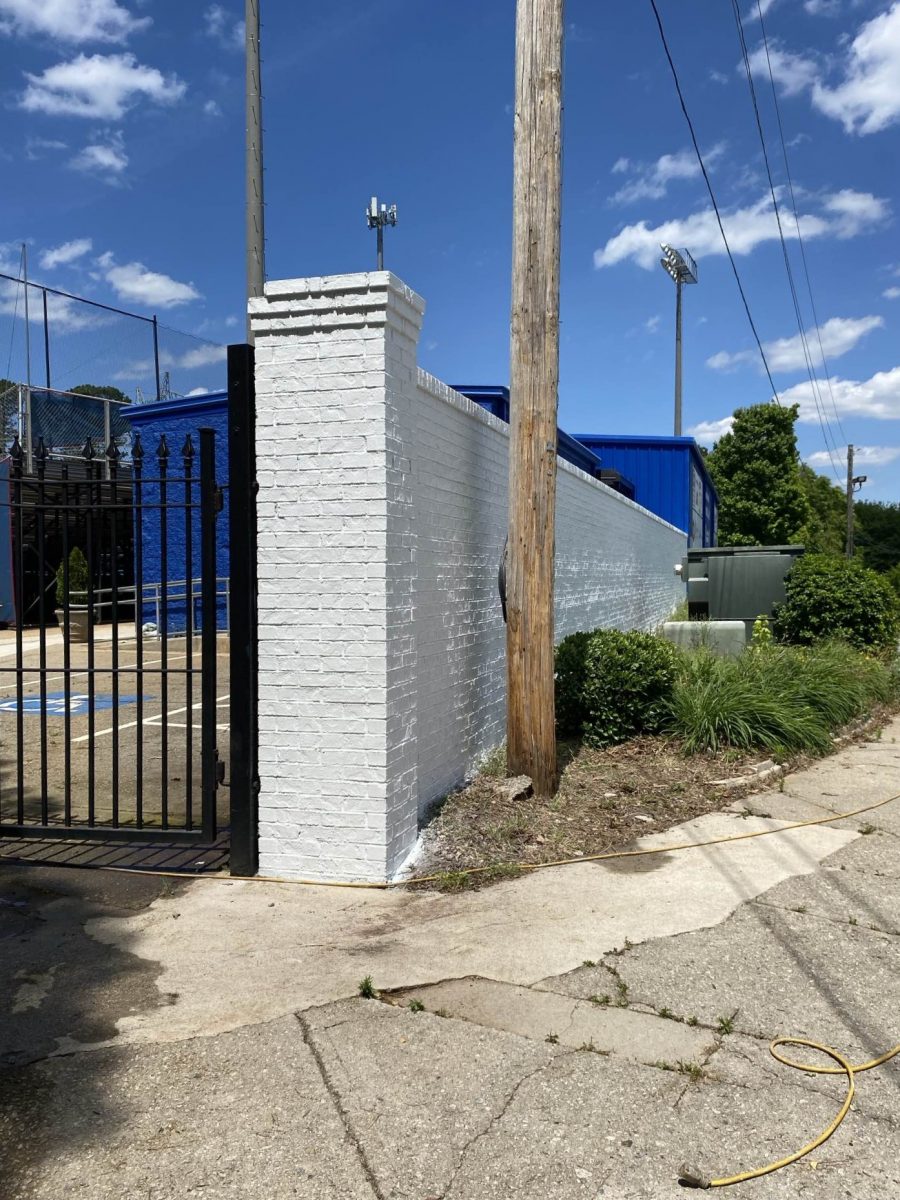 white painted brick wall Preview Image 1