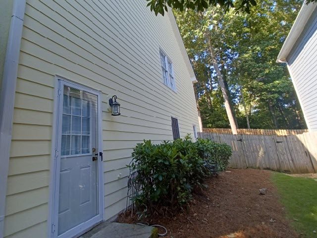 photo of siding exterior home in roswell Preview Image 2