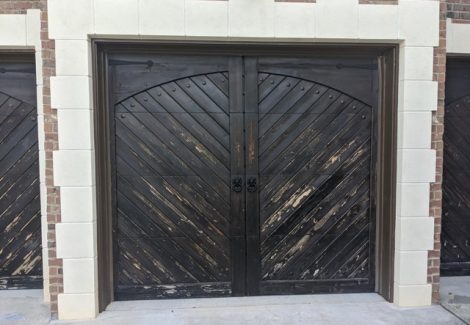 photo of garage doors to be repainted