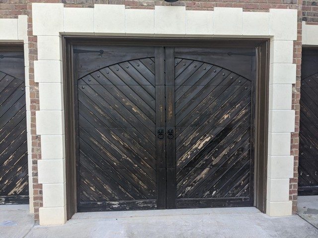 photo of garage doors to be repainted Preview Image 2