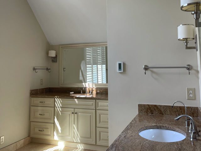 photo of repainted bathroom in roswell ga Preview Image 1