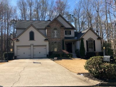 photo of exterior of repainted house in alpharetta