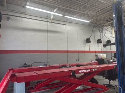 photo of repainted interior of chloes auto repair in roswell