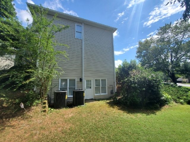 repainted exterior of home in alpharetta Preview Image 3