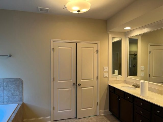 photo of repainted interior of home in alpharetta Preview Image 5