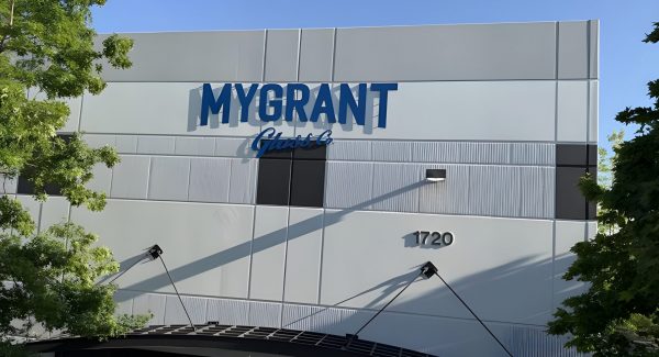 Mygrant Glass warehouse exterior painting