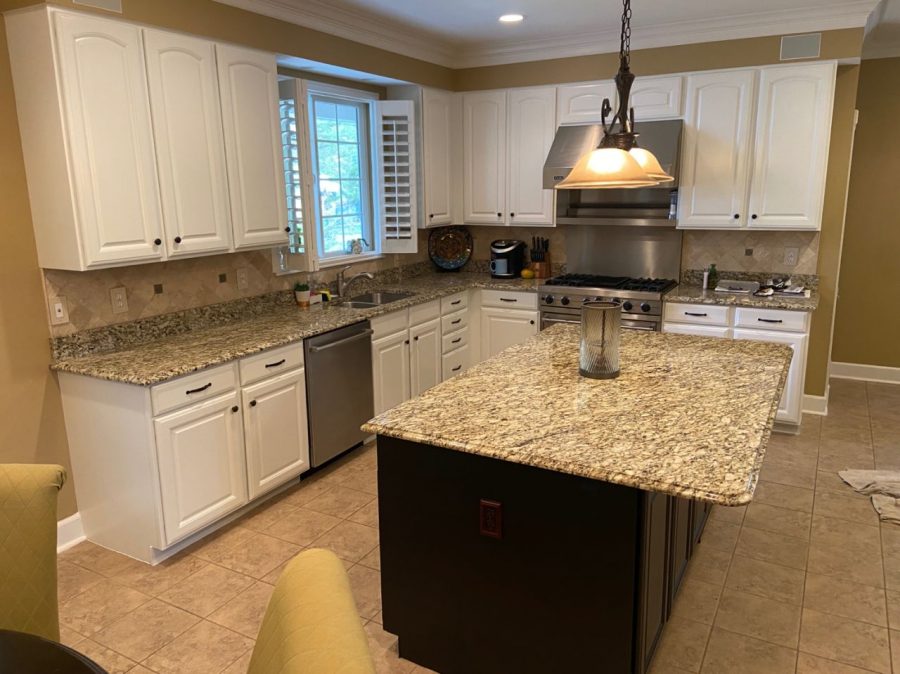 White Cabinets Preview Image 2