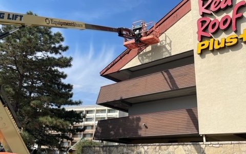 Red Roof Boom Lift