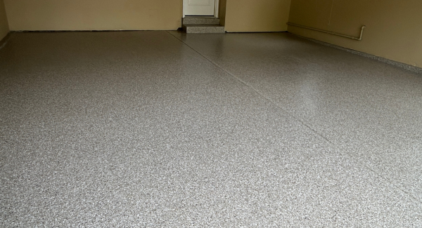 Garage Floor Project Using Polyaspartic Flake in Chesterfield, MO