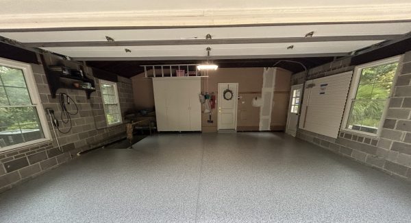 Garage Floor Project Using Polyaspartic Flake in St. Louis, MO
