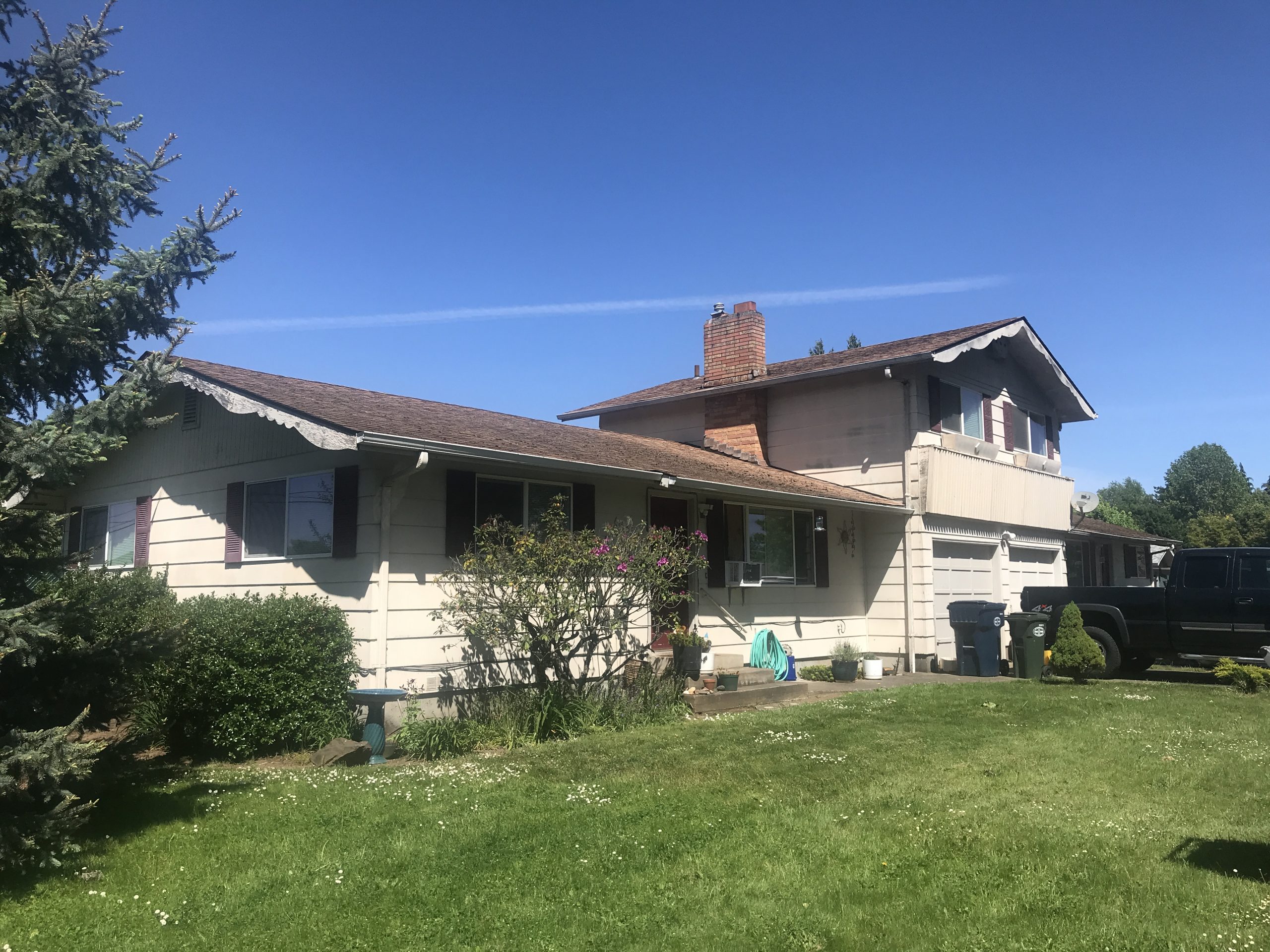 Exterior House Painting in Junction City, OR Before