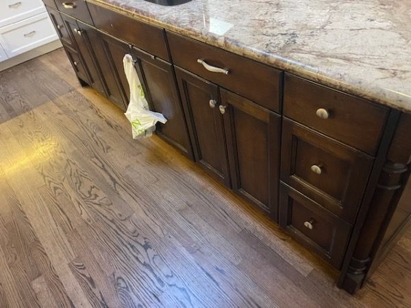 dark brown kitchen cabinets Preview Image 4