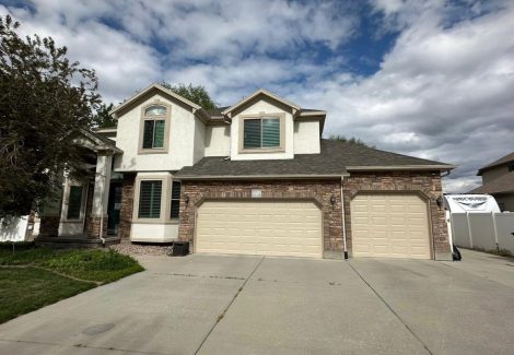 Stucco Home Paint Color Update